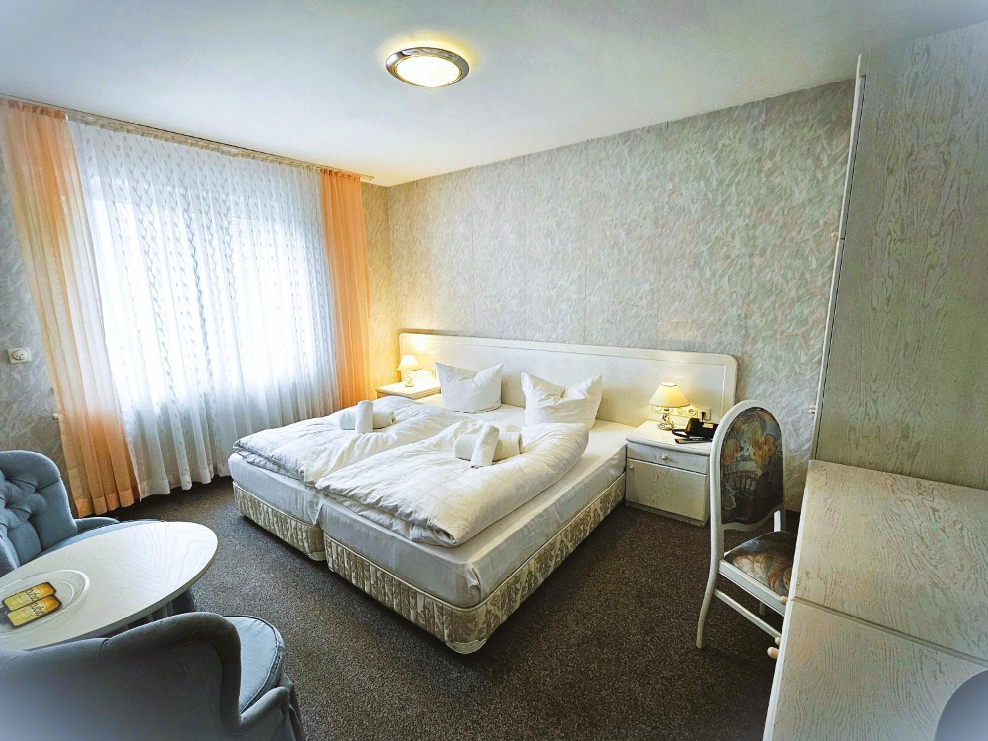 Al Gondoliere Hotel Oppach Екстериор снимка