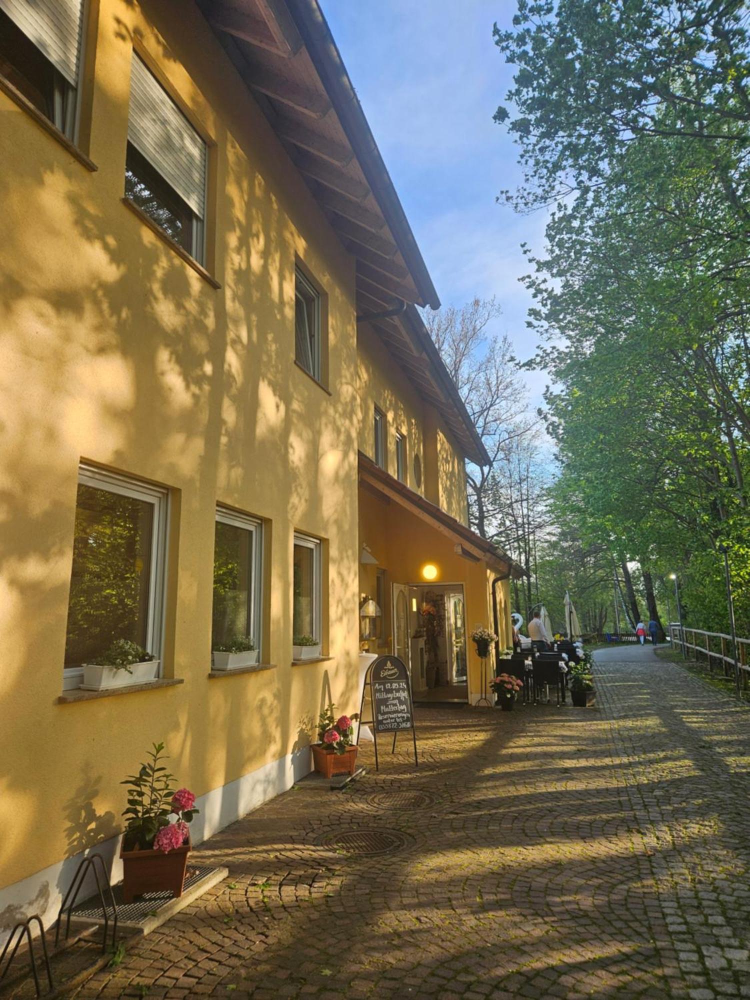 Al Gondoliere Hotel Oppach Екстериор снимка