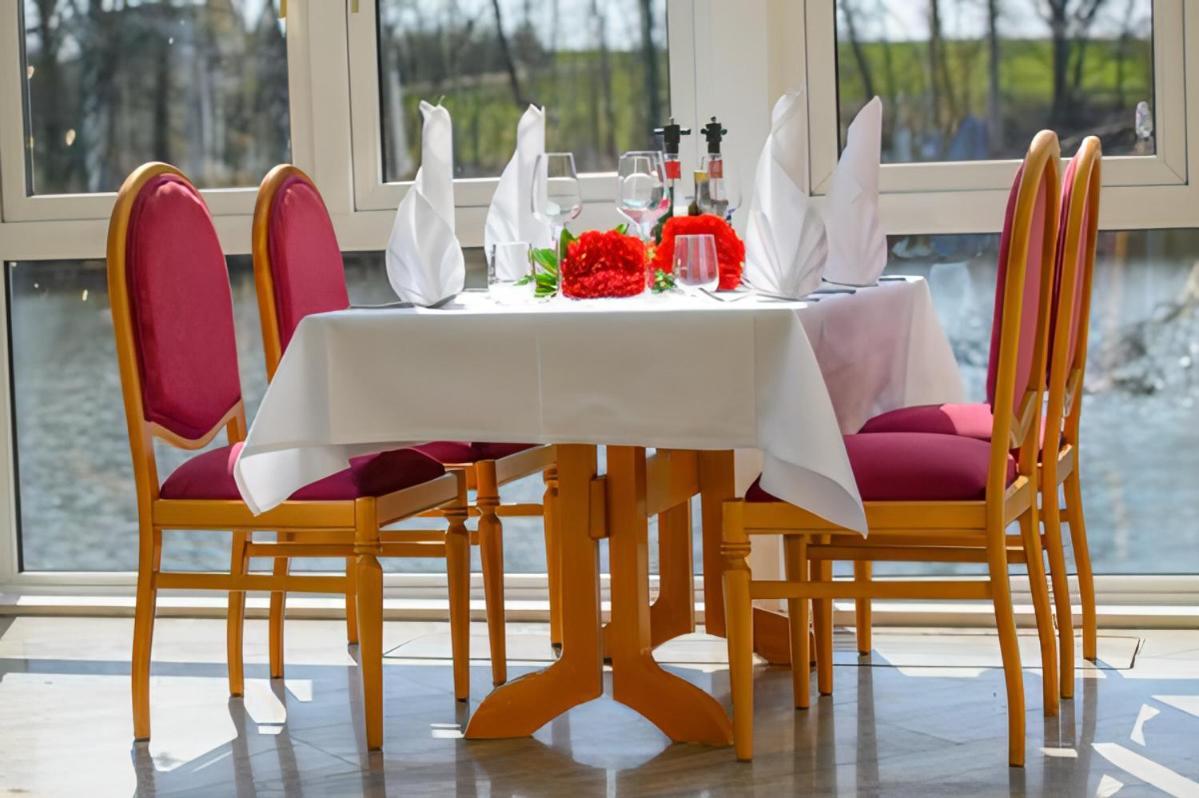 Al Gondoliere Hotel Oppach Екстериор снимка